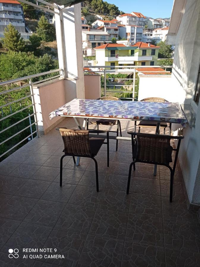 Apartments Mihovil 오미스 외부 사진