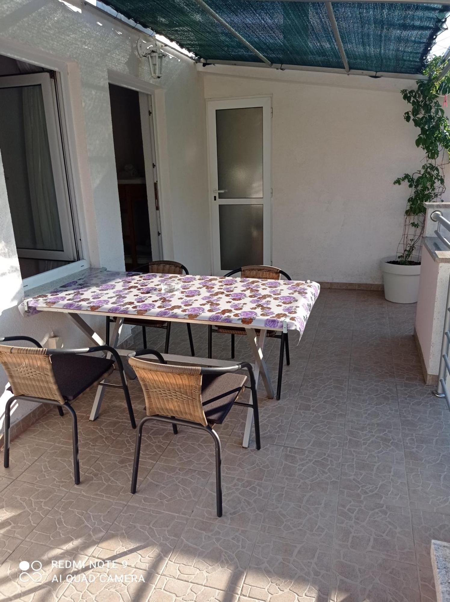 Apartments Mihovil 오미스 객실 사진